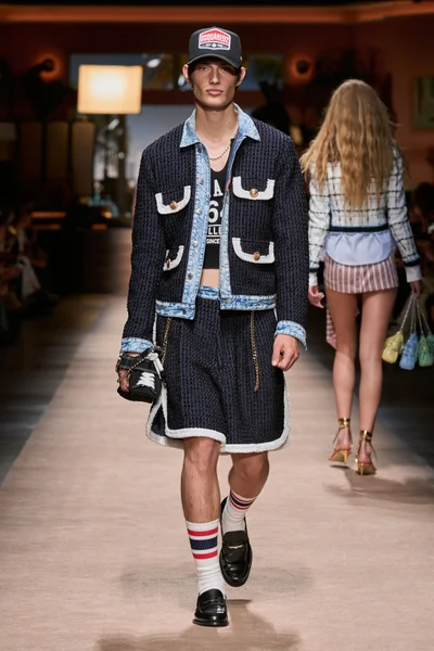 Look 44